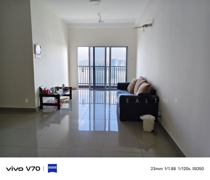 Service Residence for Rent at SkyLake Residence - Kevin Teh REALTOR - Living Room - PropertyGuru.com.my