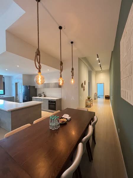 Service Residence for Sale at The Enclave - Sebastian Yee - Kitchen - PropertyGuru.com.my