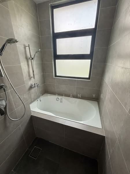 Service Residence for Sale at The Enclave - Sebastian Yee - Bathroom - PropertyGuru.com.my