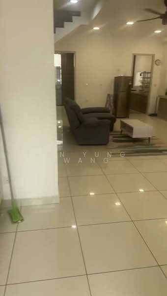 Rumah Teres 3 Tingkat untuk Disewa di Taman Puchong Legenda (Puchong) - Han Yung Kwang - PropertyGuru.com.my