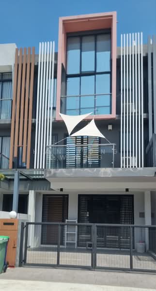 Rumah Teres 3 Tingkat untuk Disewa di Taman Puchong Legenda (Puchong) - Han Yung Kwang - PropertyGuru.com.my