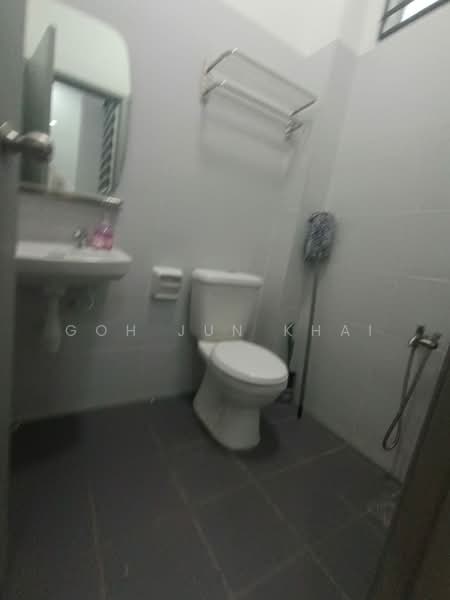 Rumah Berkembar untuk Disewa di Ayer Keroh (Melaka) - Goh Jun Khai - Bathroom - PropertyGuru.com.my