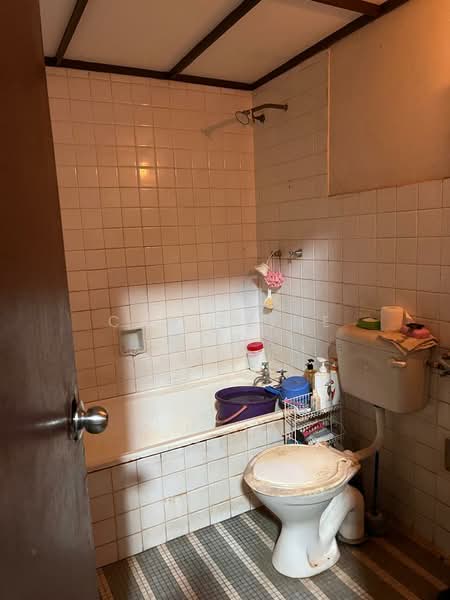 2-storey Terraced House for Sale in Taman Seputeh (Seputeh) - Christine Wong - Bathroom - PropertyGuru.com.my