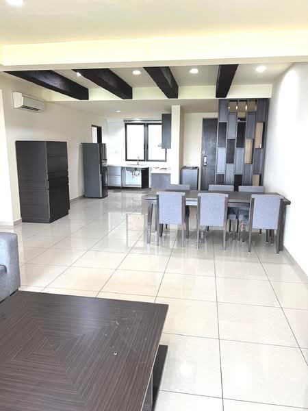 Pangsapuri untuk Dijual di Molek Pine 3 - Janice Yong - Living Room - PropertyGuru.com.my