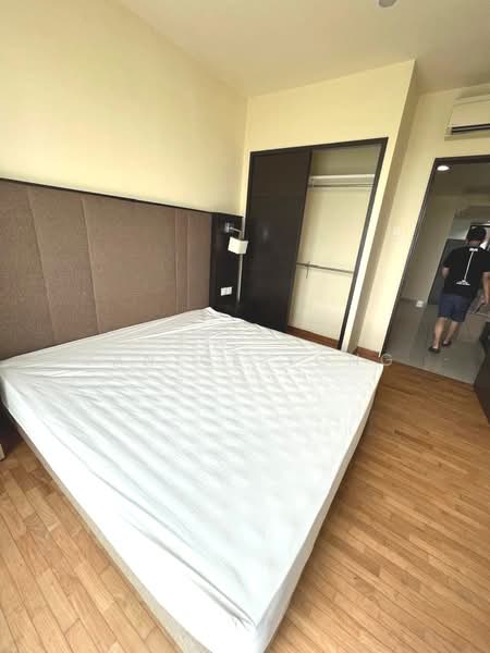 Pangsapuri untuk Dijual di Molek Pine 3 - Janice Yong - Bedroom - PropertyGuru.com.my