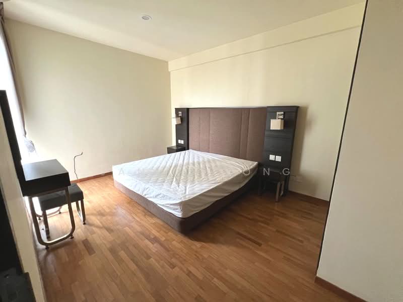 Pangsapuri untuk Dijual di Molek Pine 3 - Janice Yong - Bedroom - PropertyGuru.com.my