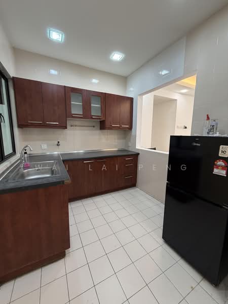 Kondominium untuk Disewa di Royal Domain Sri Putramas 2 - Wai Lai Peng - Kitchen - PropertyGuru.com.my