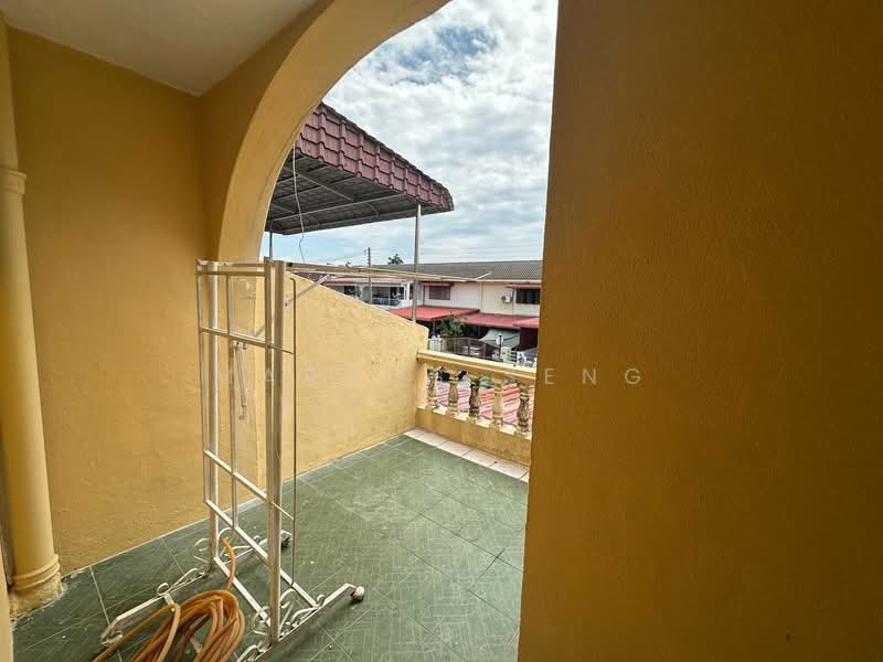 Rumah Teres 2 Tingkat untuk Dijual di Gunung Rapat (Ipoh) - Marcus Seng - Balcony - PropertyGuru.com.my