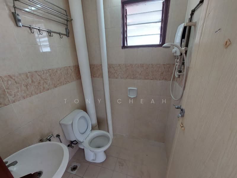 Condominium for Sale at Serina Bay - Tony Cheah - Bathroom - PropertyGuru.com.my