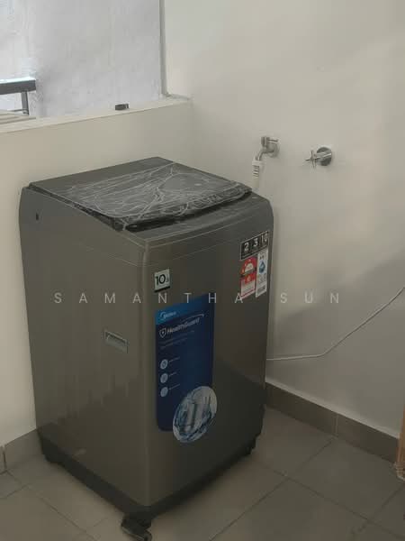 Kondominium untuk Disewa di Aster Residence - Samantha Sun - Balcony - PropertyGuru.com.my