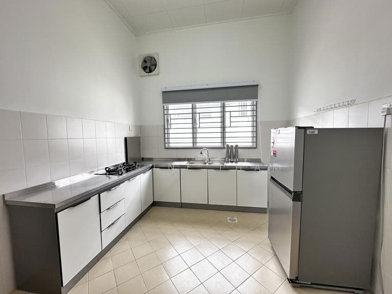 1-storey Terraced House for Rent in Seremban 2 (Negeri Sembilan) - Carine Tham - Kitchen - PropertyGuru.com.my