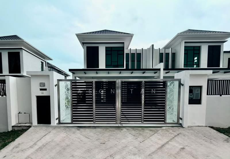 Rumah Berkembar untuk Dijual di Setia Tropika (Johor Bahru) - Jason Tan - Exterior - PropertyGuru.com.my