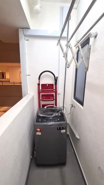 Kondominium untuk Disewa di MKH Boulevard II - Chong . - Balcony - PropertyGuru.com.my
