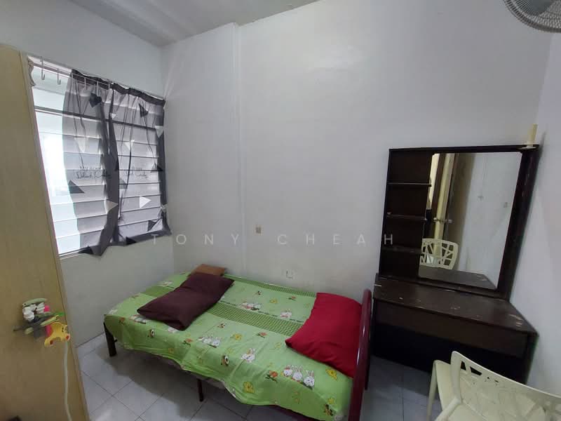 Apartment for Sale at Sinar Bukit Dumbar - Tony Cheah - Bedroom - PropertyGuru.com.my
