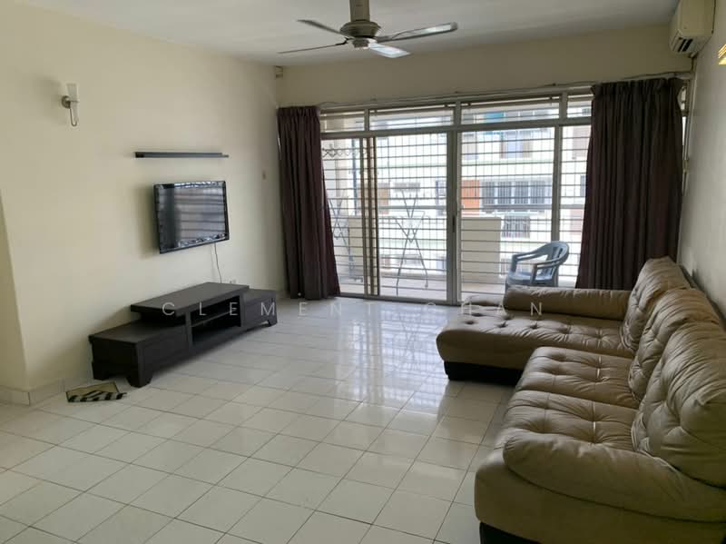 Kondominium untuk Disewa di University Tower - Clement Chan - Living Room - PropertyGuru.com.my