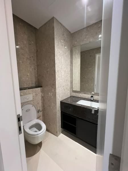 Servis Apartment untuk Disewa di Pavilion Damansara Heights - Anna Goh - Bathroom - PropertyGuru.com.my