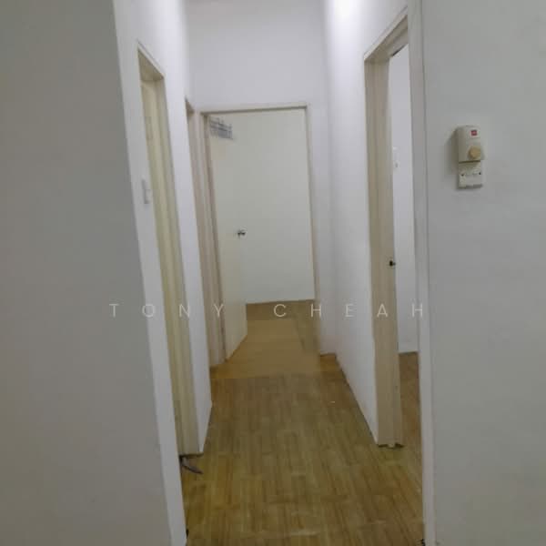 Apartment for Sale at Shineville Garden - Tony Cheah - Corridor - PropertyGuru.com.my