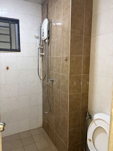 Condominium for Rent at Suria Jelatek - Chen Kah Seng - Bathroom - PropertyGuru.com.my