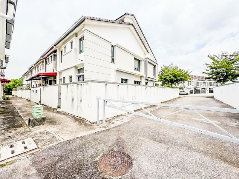 2-storey Terraced House for Sale in Alam Impian (Shah Alam) - Muhd Khairulnawawi Kamaruddin - Exterior - PropertyGuru.com.my