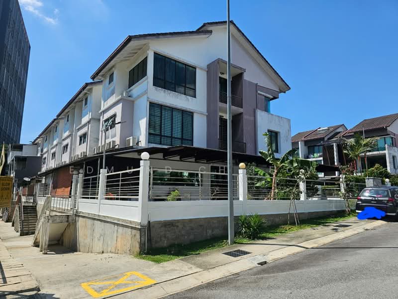 Terraced House for Sale in Batu Caves (Selangor) - Edmund CH Leow - Exterior - PropertyGuru.com.my