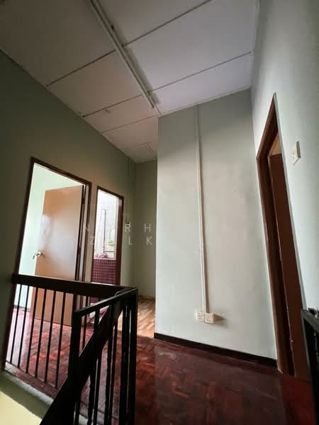 2-storey Terraced House for Sale in Taman Cempaka (Ampang) - Norhanis Zulkifli - Corridor - PropertyGuru.com.my