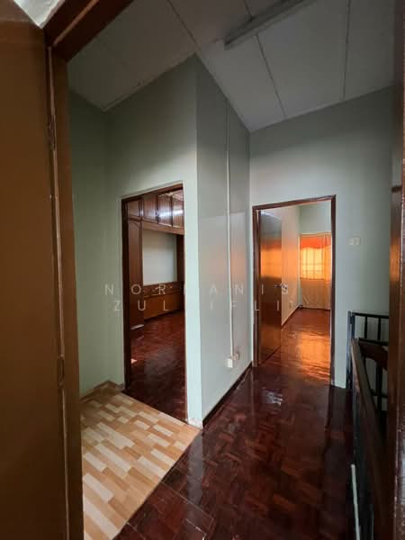 2-storey Terraced House for Sale in Taman Cempaka (Ampang) - Norhanis Zulkifli - Interior - PropertyGuru.com.my