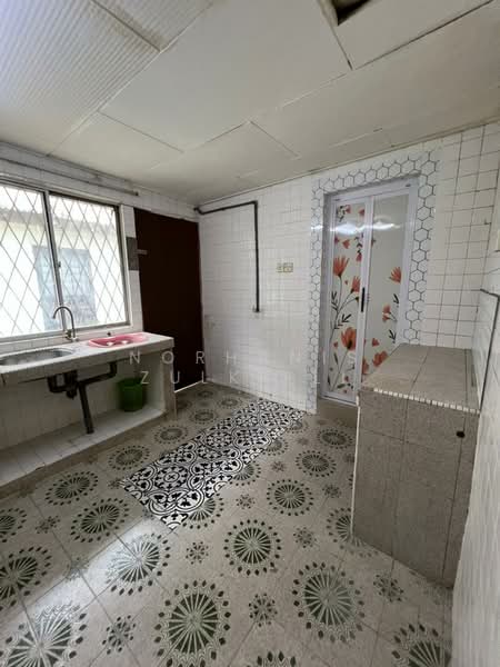 2-storey Terraced House for Sale in Taman Cempaka (Ampang) - Norhanis Zulkifli - Kitchen - PropertyGuru.com.my