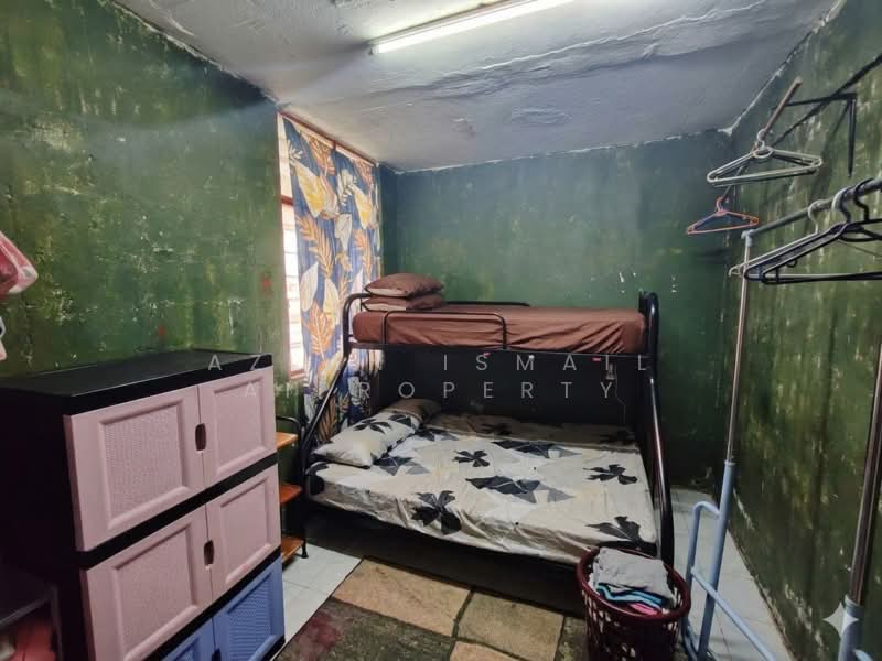 Rumah Flat untuk Dijual di Taman Desa Rakyat Perdana - Azlan Ismail aiproperty - Bedroom - PropertyGuru.com.my