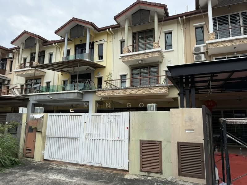 Rumah Teres 3 Tingkat untuk Dijual di Sentosa Villa (Kajang) - Min Goh - PropertyGuru.com.my