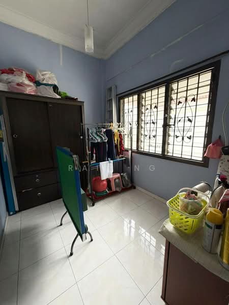Flat for Sale at Taman Pulai Utama - Rain Ng - Bedroom - PropertyGuru.com.my