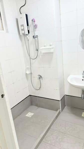 Servis Apartment untuk Disewa di Seasons Amara Larkin - Jerry Hor - Bathroom - PropertyGuru.com.my