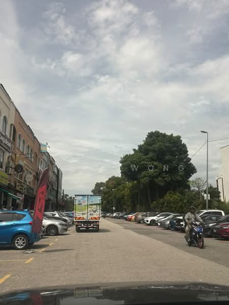 Kedai / Pejabat untuk Dijual di Bandar Puteri Puchong (Puchong) - Kelvin Wong - PropertyGuru.com.my