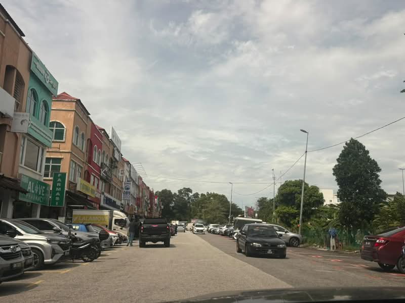 Kedai / Pejabat untuk Dijual di Bandar Puteri Puchong (Puchong) - Kelvin Wong - PropertyGuru.com.my
