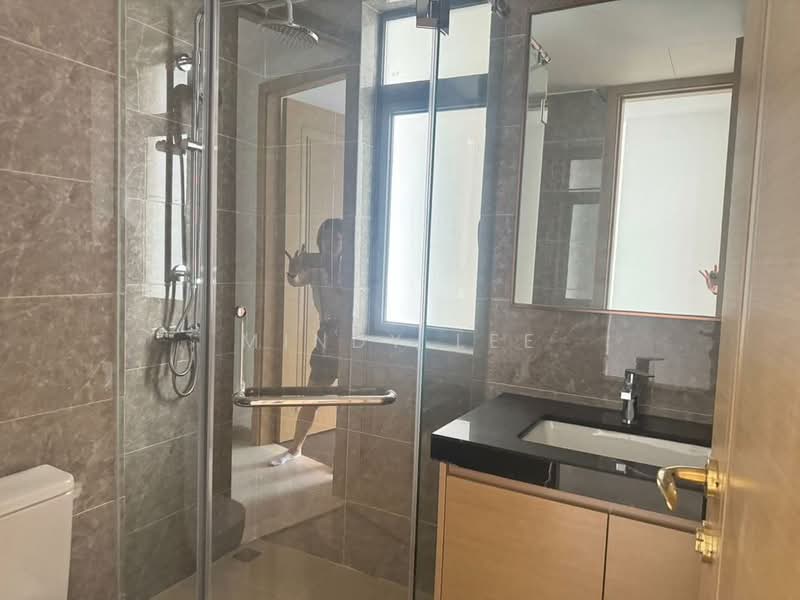 Kondominium untuk Dijual di R&F Princess Cove Phase 2-Seine Region - Mindy Lee - Bathroom - PropertyGuru.com.my
