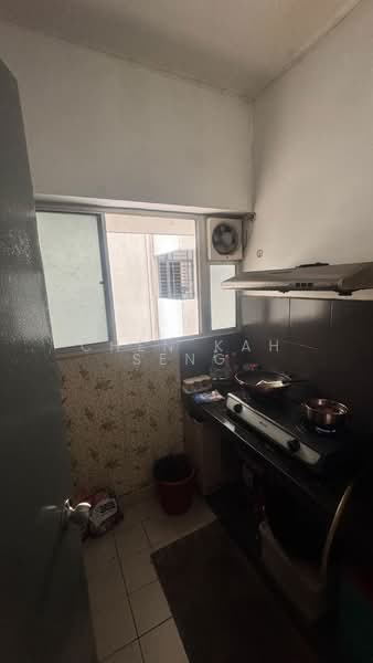 Condominium for Sale at Suria Jelatek - Chen Kah Seng - Kitchen - PropertyGuru.com.my