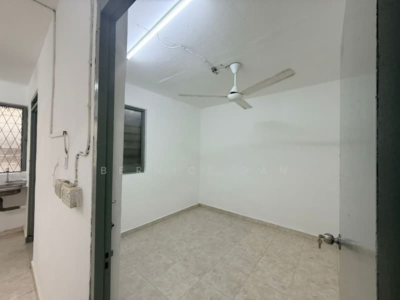 Flat for Sale at Flat Taman Ungku Tun Aminah - Bernice Gan - PropertyGuru.com.my