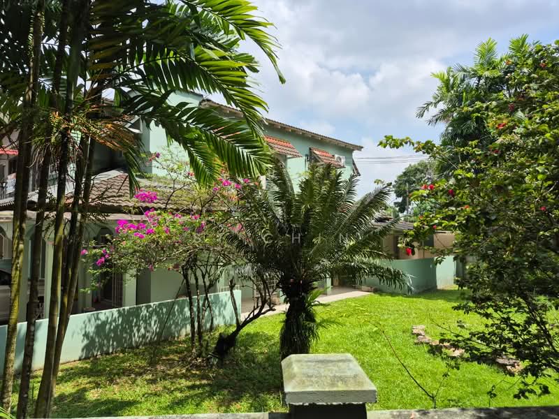 Rumah Teres 2 Tingkat untuk Dijual di Taman Wawasan (Puchong) - SF Chin - Garden - PropertyGuru.com.my