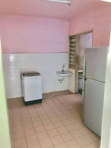 Kondominium untuk Dijual di Idaman Sutera - Mohd Ridzuan - Kitchen - PropertyGuru.com.my