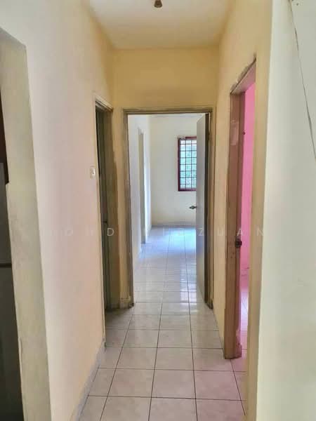 Kondominium untuk Dijual di Idaman Sutera - Mohd Ridzuan - Corridor - PropertyGuru.com.my