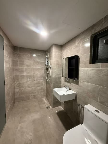 Servis Apartment untuk Disewa di M Arisa - Nick Yow - Bathroom - PropertyGuru.com.my