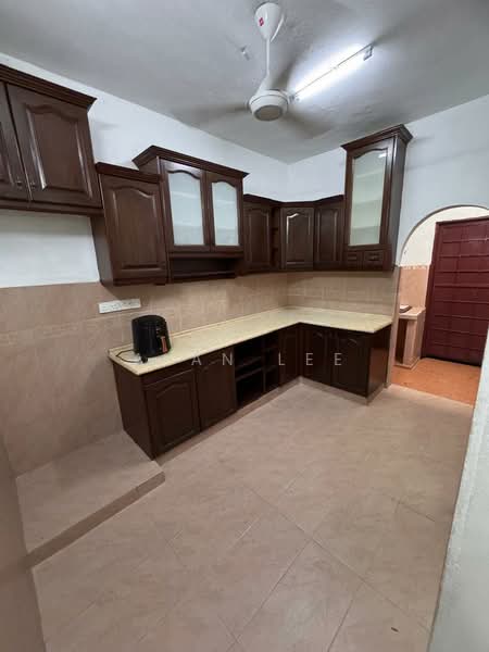 Rumah Teres untuk Dijual di Bandar Sungai Long (Selangor) - Alan Lee - Kitchen - PropertyGuru.com.my