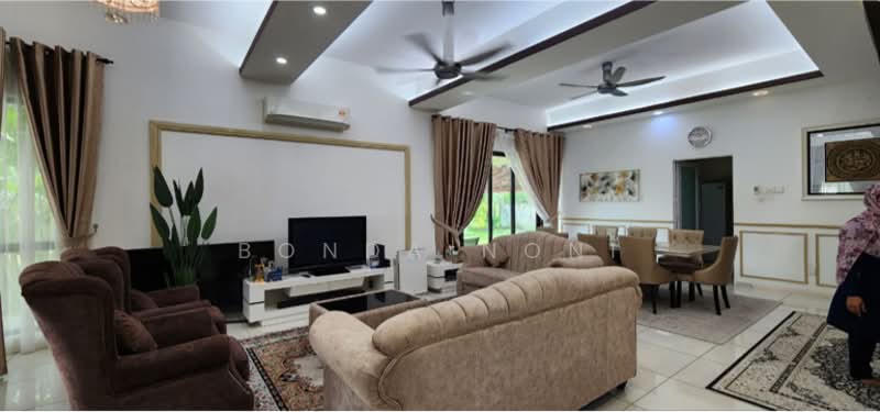 Semi-Detached House for Sale in Subang Bestari (Shah Alam) - Bonda Noni - Living Room - PropertyGuru.com.my