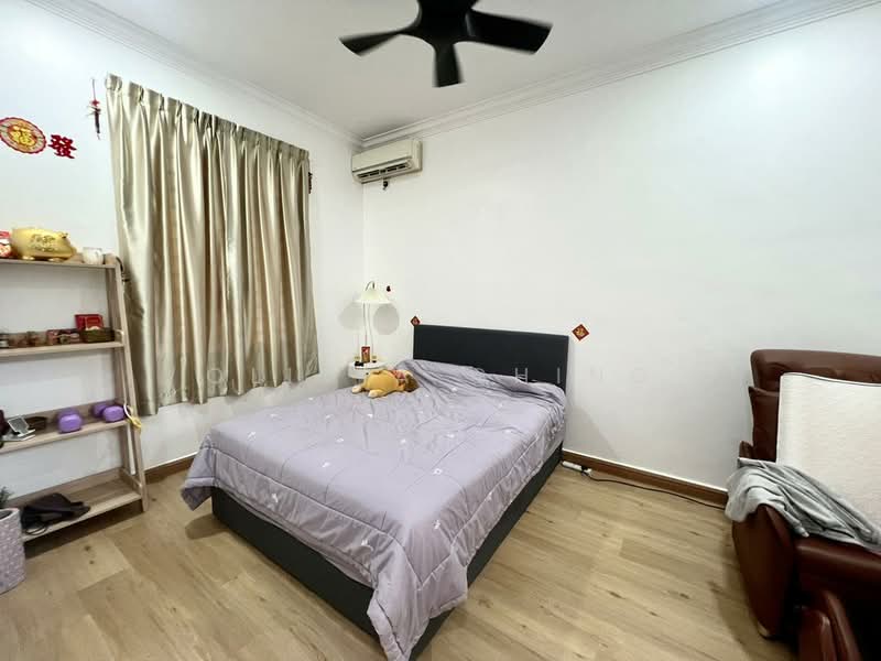 Rumah Teres 1.5 Tingkat untuk Dijual di Taman Setia Indah (Tebrau) - Olivia Ching - Bedroom - PropertyGuru.com.my
