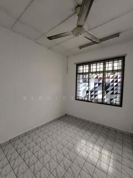 Rumah Teres 1 Tingkat untuk Dijual di Taman Rinting (Masai) - Bernice Gan - PropertyGuru.com.my