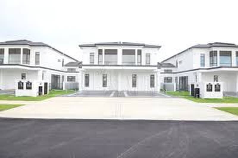 Rumah Teres 2 Tingkat untuk Dijual di Eco Grandeur (Puncak Alam) - Chin Pey Ling - PropertyGuru.com.my
