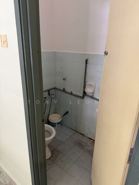 1-storey Terraced House for Rent in Bandar Sri Damansara (Selangor) - Tony Leong - Bathroom - PropertyGuru.com.my