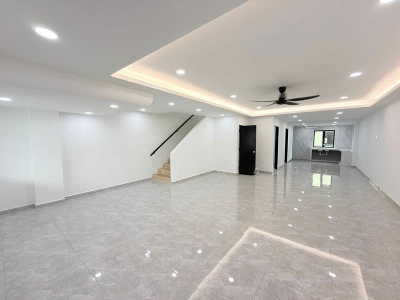 Rumah Teres 2 Tingkat untuk Dijual di Permas Jaya (Johor Bahru) - Han Yong Ang - Living Room - PropertyGuru.com.my