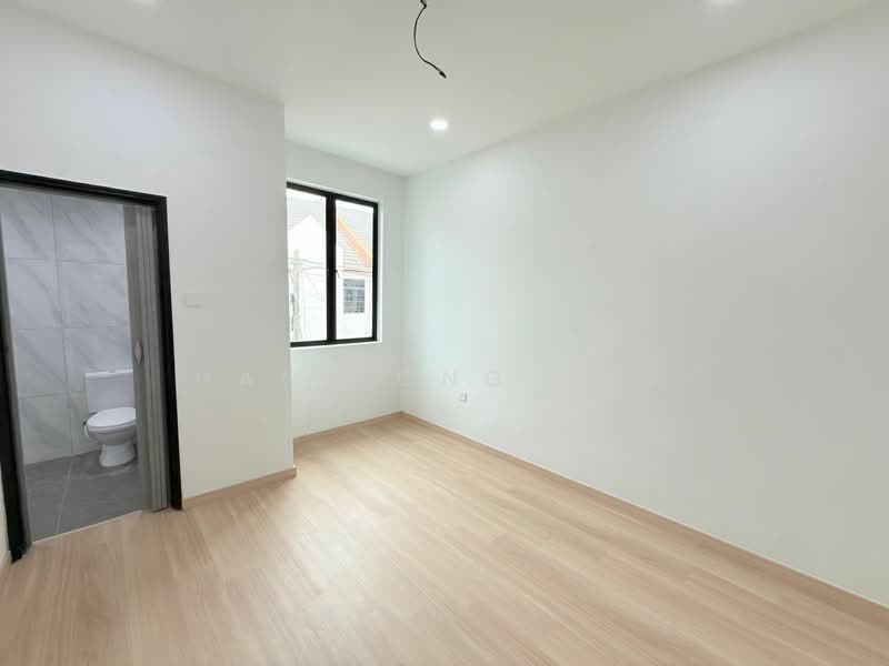 Rumah Teres 2 Tingkat untuk Dijual di Permas Jaya (Johor Bahru) - Han Yong Ang - Bathroom - PropertyGuru.com.my