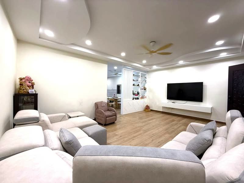 Rumah Teres 2 Tingkat untuk Dijual di Bandar Indahpura (Kulai) - Karl Lim - Living Room - PropertyGuru.com.my