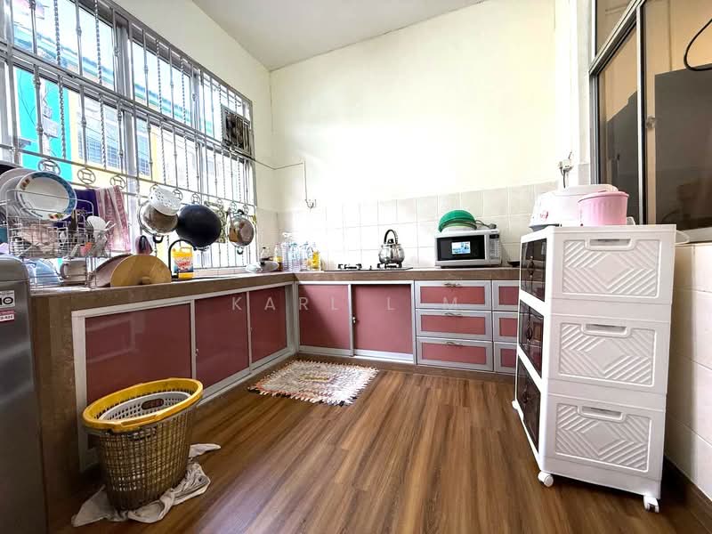 Rumah Teres 2 Tingkat untuk Dijual di Bandar Indahpura (Kulai) - Karl Lim - Kitchen - PropertyGuru.com.my